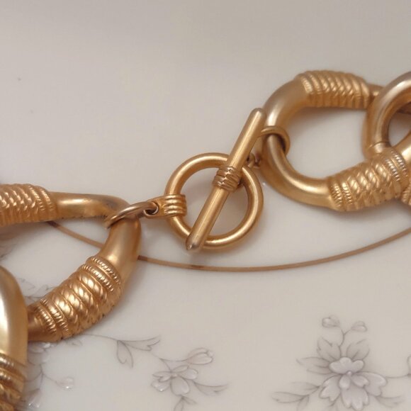 Vintage 80s Matte Gold Tone Chain Link Choker Necklace - Picture 3 of 5
